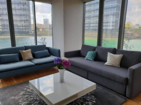 Apartment in Lively Area in with Stunning Lake View in Istanbul!